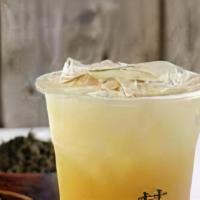 Songbo Mountain Tea 松柏青茶 · Made from carefully selected mountain tea leaves, these precious tea leaves are super tasty....