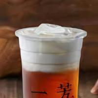 Salty Cream Oolong Tea 霜乳烏龍 · Oolong Tea topped with creamy milk foam. *contains dairy*