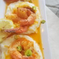 Sauteed Jumbo Shrimp & Grits · Mexican Gulf Shrimp served with grits, home fried potatoes or quinoa potato hash.