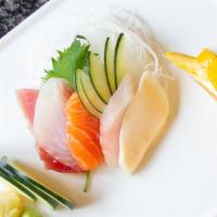 Sashimi Sample · Sushi chef's pick of 5 pieces difference sashimi.