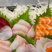 Sashimi Entrees · 16 pcs assorted fresh slice raw fish