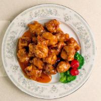 General Gau'S Chicken · Spicy. Served with steamed broccoli crowns.