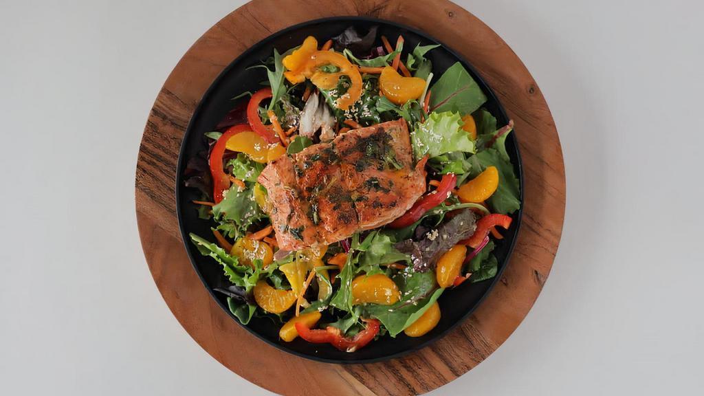 Salmon Honey & Citrus · Mix greens, carrots, mandarin, sesame seeds topped with honey and ginger dressing.