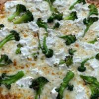 White Broccoli Pizza Large 15 