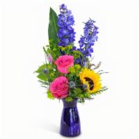 Weekend Vibe · Feel the weekend vibes with a flower arrangement chock-full of fun, energy, and elegance! We...
