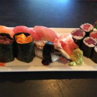 Sushi Deluxe Lunch · Fresh raw fish sushi & Tuna roll