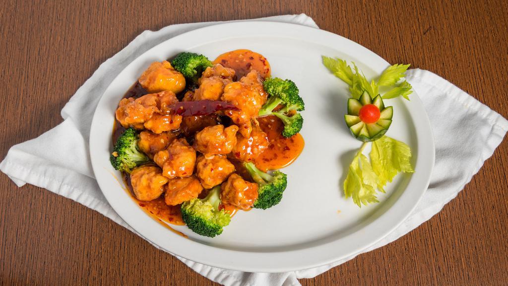 General Tso'S Chicken · Hot and spicy. Chunks of lightly coated chicken sautéed with sweet and spicy sauce. Served with white rice or brown rice. Includes choice of soup.