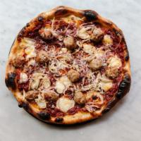 Sausage Pizza · Freshly made sausage, roasted tomato, fennel, red onion, fennel pollen and caciocavallo.