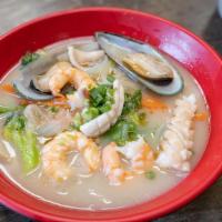Seafood Ramen · Shrimp, squid, mussels, snow bean, mushrooms, carrots, scallions.