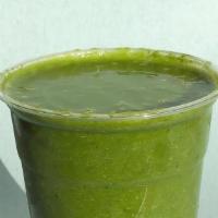 Green Energy · Organic kale, granny smith apple, organic spinach, banana, almonds, matcha and oat milk.