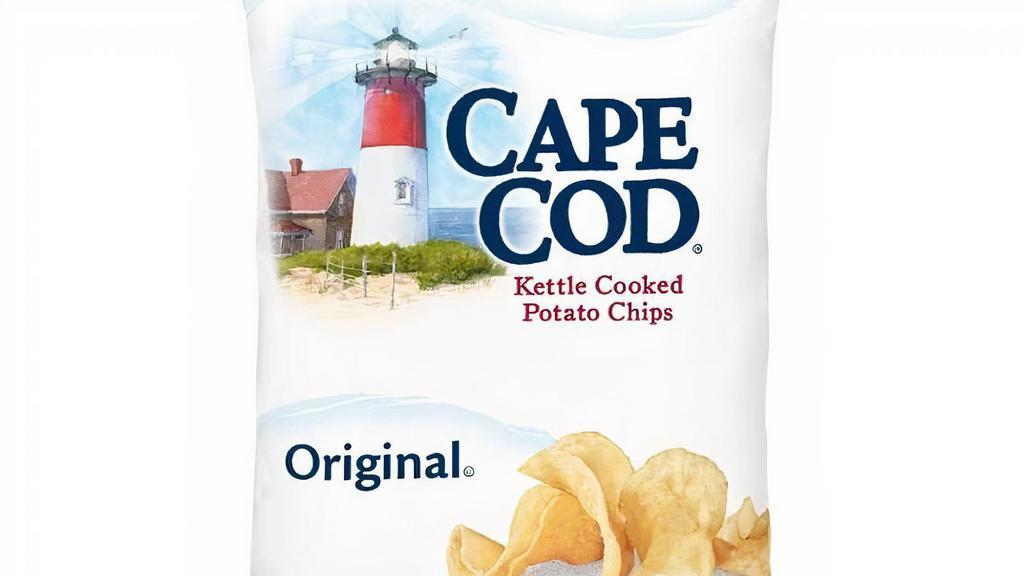 Cape Cod Chips 1.5Oz · Kettle-cooked potato chips made with potatoes, oil, and salt.