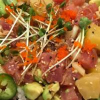 Classic Tuna (Gluten-Free) · Fresh tuna (2 scoops of protein) green onion & sweet onion, jalapeño, kaiware sprouts, Hawai...