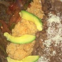 Bistec Asado Platillo / Grilled Steak Platter · Bistec con cebolla frita. Incluye arroz, frijoles, ensalada y tortillas. / Steak with fried ...