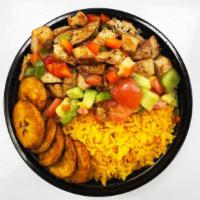 Grill Chicken, Rice & Sweet Plantains - Bowl · Pechuga a la plancha, arroz & platanos maduros.