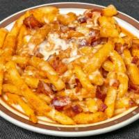 French Fries With Cheese & Bacon · Fries with melted cheese and bacon on top / Batata frita com queijo e bacon
