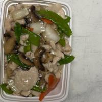 Moo Goo Gai Pan · Chicken with mushroom snow peas carrot Napa white sauce