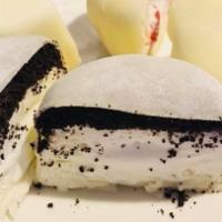Daifuku · Oreo or  Fruit  flavor

Outside is sticky , there is fresh cream with mascarpone cheese and ...