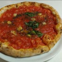 Marinara Pizza · Tomato sauce, garlic, basil and oregano.