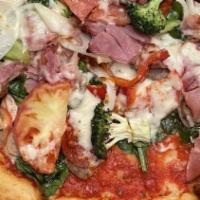 Deluxe Pizza · With everything (veggies and meats).