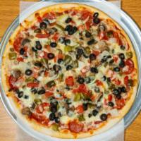 Minas Special · Pepperoni, sausage, mushroom, green pepper, onion, olives, tomatoes and extra cheese.