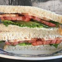 Blt (From Rowhouse Grocery) · A true classic. Bakon, lettuce and tomato on Baker Street Country White bread.

$9.00
