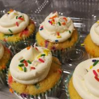 Cupcake · regular size cupcake Design and sprinkles may differ Keystone k - pas Yisroel