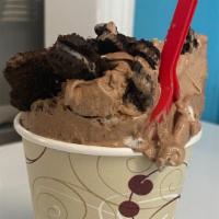 Razzle · Soft Serve Ice Cream blended with your topping of choice.
Includes 1 mix-in topping then .85...