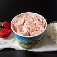 Strawberry Lady · Strawberry. Topping: strawberry, teddy grahams, and strawberry syrup.