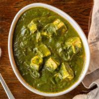 Saag Paneer · Fresh cheese cubes cooked with spinach/house grounded spices/fenugreek)