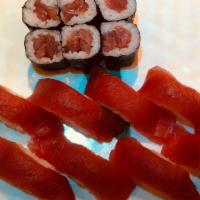 Tuna Lover · Eight pieces of tuna and tuna roll.