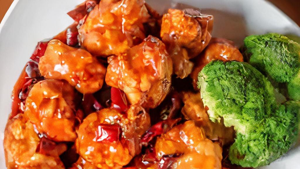 General Tso'S Chicken · Spicy. Chicken chunks marinated, deep-fried with broccoli in a special tangy sauce. This plate was devised by a private chef of General Tso who was famous in szechuan army.