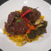 Short Rib Fry Noodle Bowl · Short ribs, fried rice noodles, roasted vegetables and charred broccoli.