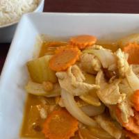 Massaman Curry · Potato, onions, carrot, peanut, massaman curry paste.