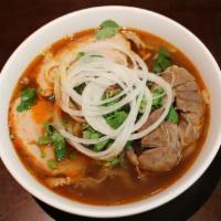Bun Bo Hue · Beef noodle soup hue style, spicy.