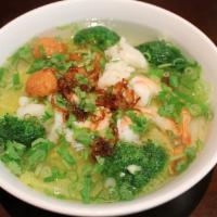 Hu Tieu Do Bien · Rice noodle soup with seafood.