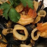 Frutti Di Mare · Sautéed clams, mussels, shrimp, calamari, and scallops Choice sauce: white wine, marinara, o...