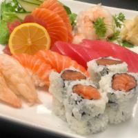 Raw Sampler · Assorted Raw Fish & a Tuna or Salmon Roll