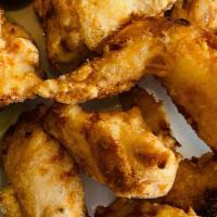 Fried Chicken Wings (6Pcs)炸鸡翅 · Crispy Fried Chicken Wings