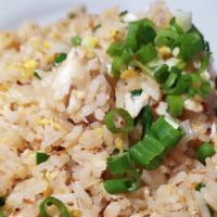 Crabmeat Fried Rice · Wok-fried rice, egg with jumbo lump crabmeat,carrot, pea in light garlic soy sauce.