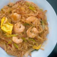 Shrimp Stir-Fly Noodle · 