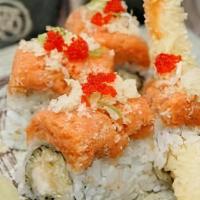 Manhattan Roll · shrimp tempura inside with spicy tuna, crunchy, scallions, and tobiko outside.