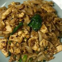 Pad See Ew · Flat rice noodles sautéed with meat, egg and broccoli in Thai sweet soy sauce.