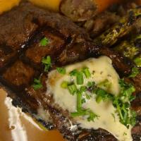 Ny Strip · Mashed potato, grilled asparagus, cabernet demi glace, chive gorgonzola butter