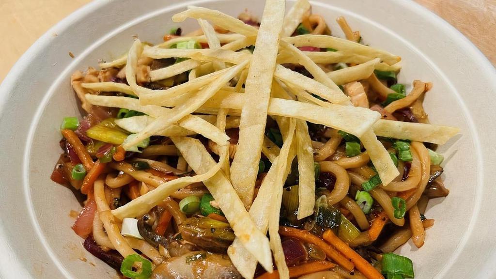Spicy Ko Lo Mein · Spicy Korean style sous vide lo mein pan finished with you choice of vegetables, chicken or steak.