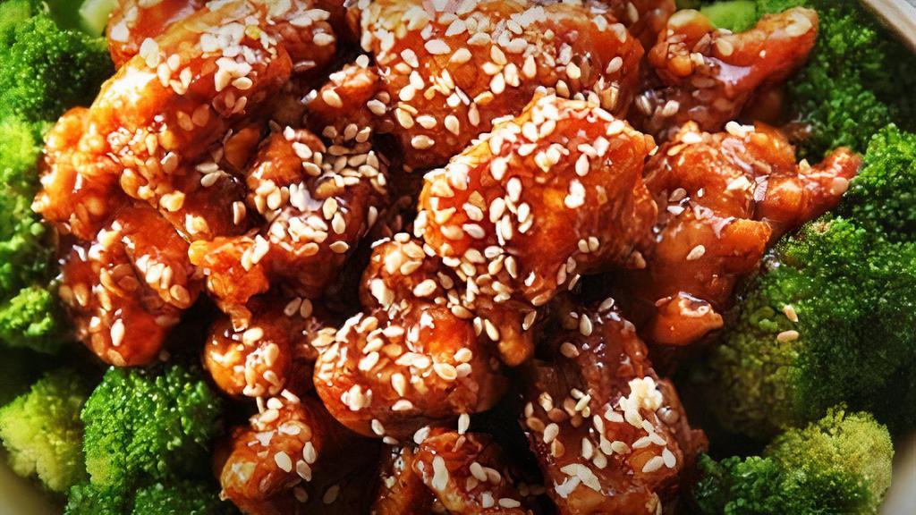 General Tso'S Chicken Combo Platter · Hot and Spicy. Served with pork fried rice and pork egg roll.