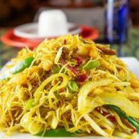 Singapore Rice Noodles · Hot & spicy. Chicken, pork, shrimp and vegetables with curry.
