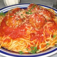 Pasta With Meatball Family Dinner Meals · Simple and Tasty.
Serves Approximately 6 Includes House Salad and 1 Dozen Garlic Knots
