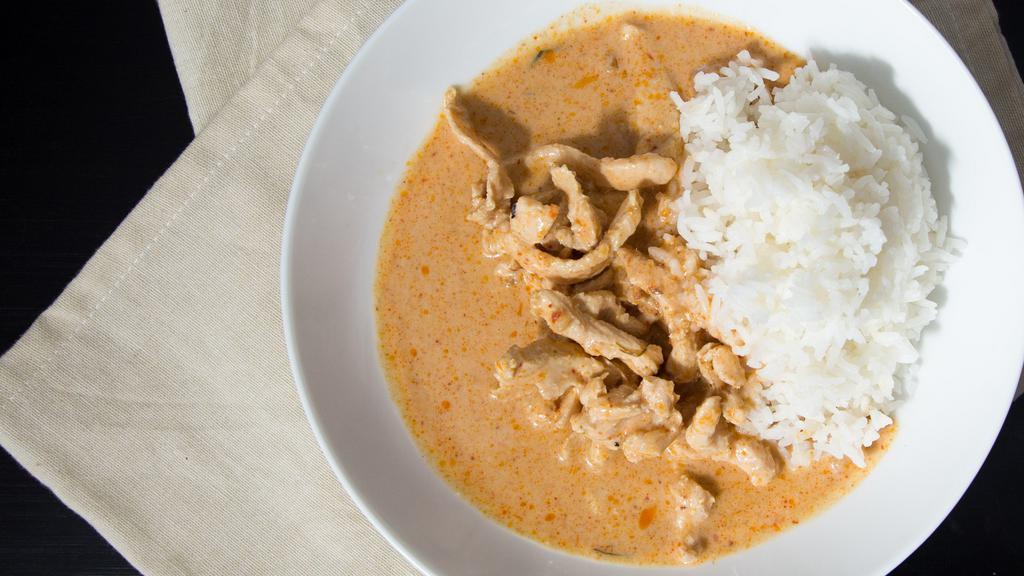 Gaeng Panang · Panang curry paste with coconut milk, lime leaves and peanuts.