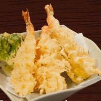 Shrimp Tempura Appetizer · 3 pcs shrimp & 4 pcs of vegetable.