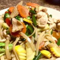Chicken Pasta Noodle · Fresh pasta noodles, quick stir-fried with mixed vegetables in house special sauce.